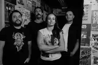 Death Cassette lansează videoclipul pentru piesa „Cheaper To Die”