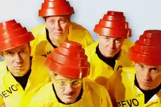 Devo va lansa o versiune remasterizată a albumului Duty Now for the Future