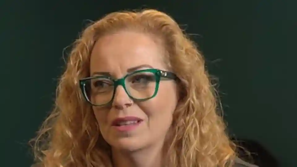 Anneke van Giersbergen confirmă că nu există planuri pentru muzică nouă cu The Gathering
