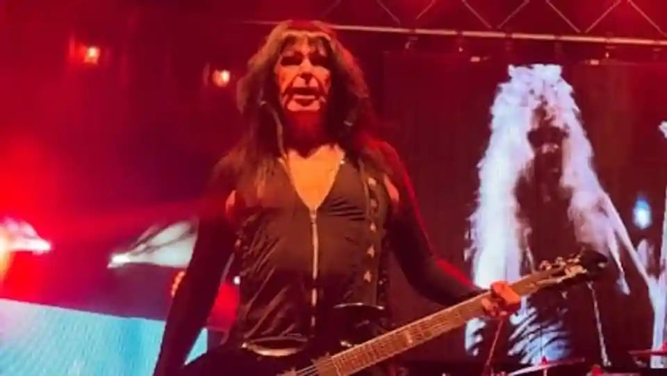 Blackie Lawless explică decizia de a interpreta piesa „Mr. Cool” în turneul W.A.S.P.