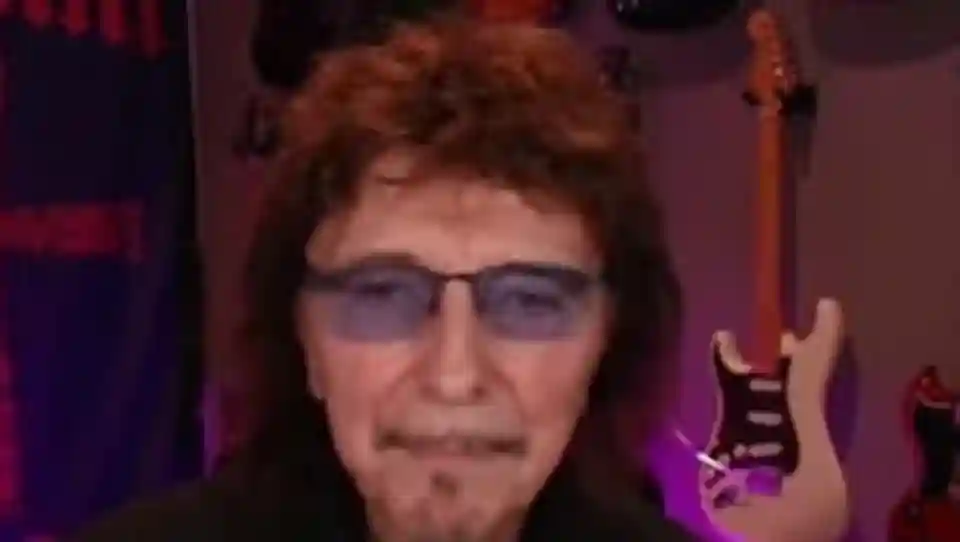 Tony Iommi vorbește despre procesul de creație al noului album solo, „From The Dark”