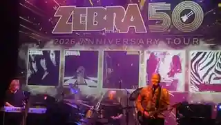 Trupa Zebra lansează albumul „V” în noiembrie și colaborează cu Paul Stanley