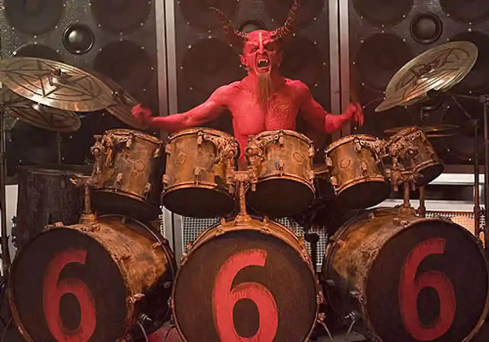 Analiza miturilor despre satanism și muzica heavy metal
