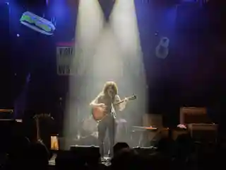 Kurt Vile a susținut un concert în sala Muffathalle din München