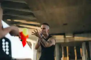 LEX VOX lansează primul single solo, „Ma, daj!”