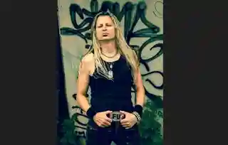 Nick Walsh (Slik Toxik) povestește istoria completă a trupei într-un interviu