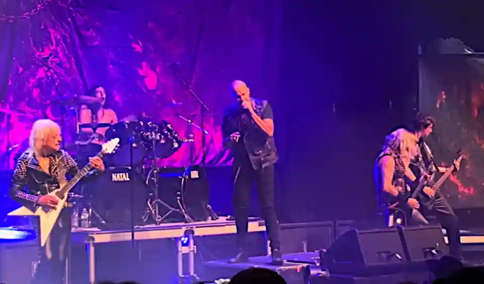 KK’s Priest interpretează două piese Judas Priest în premieră în turneul american