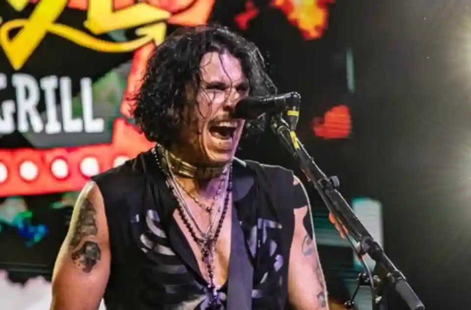 Chitaristul Jeff Worley de la Jackyl publică o nouă carte, Southern Privilege