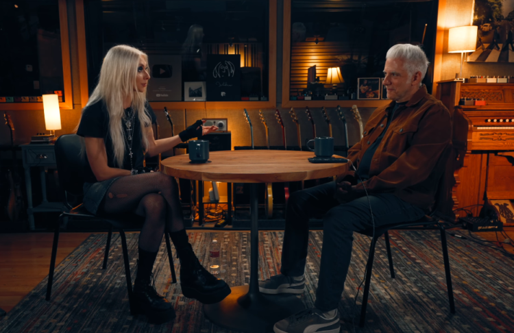 Taylor Momsen de la The Pretty Reckless, invitată în interviul lui Rick Beato