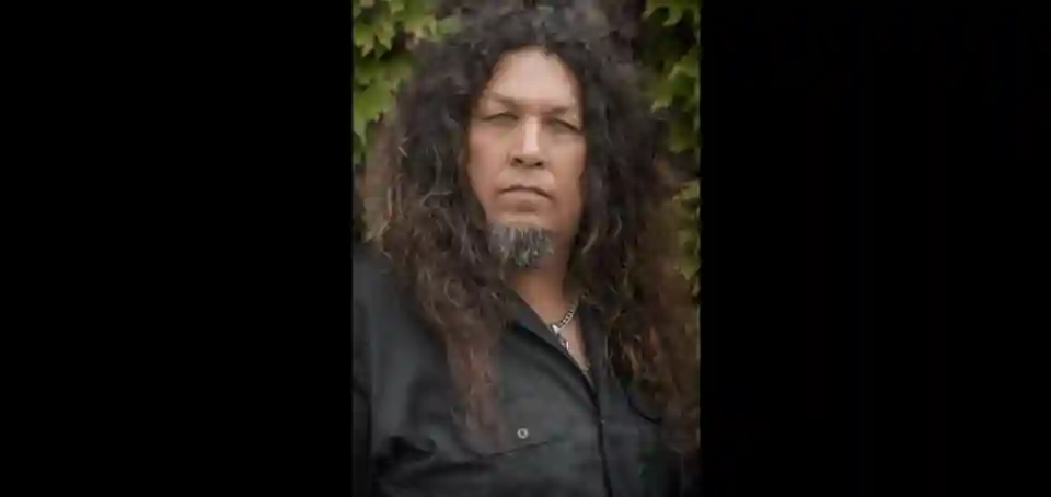 Chuck Billy, solistul Testament, vorbește despre lupta cu cancerul în noua sa carte