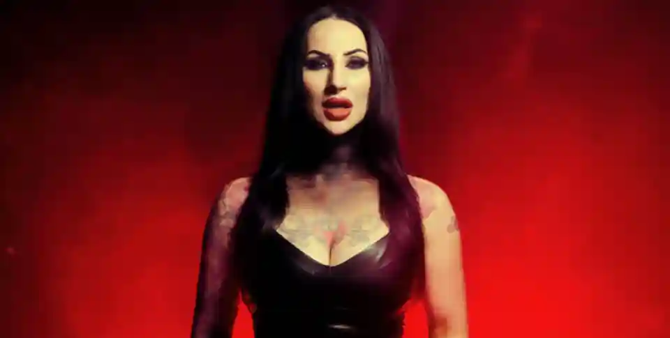 Eleine lansează noul single și videoclipul „Ich Sehe Dich”