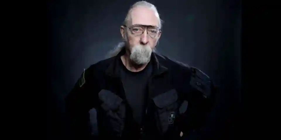 Jeff “Skunk” Baxter va lansa volumul de memorii în luna ianuarie