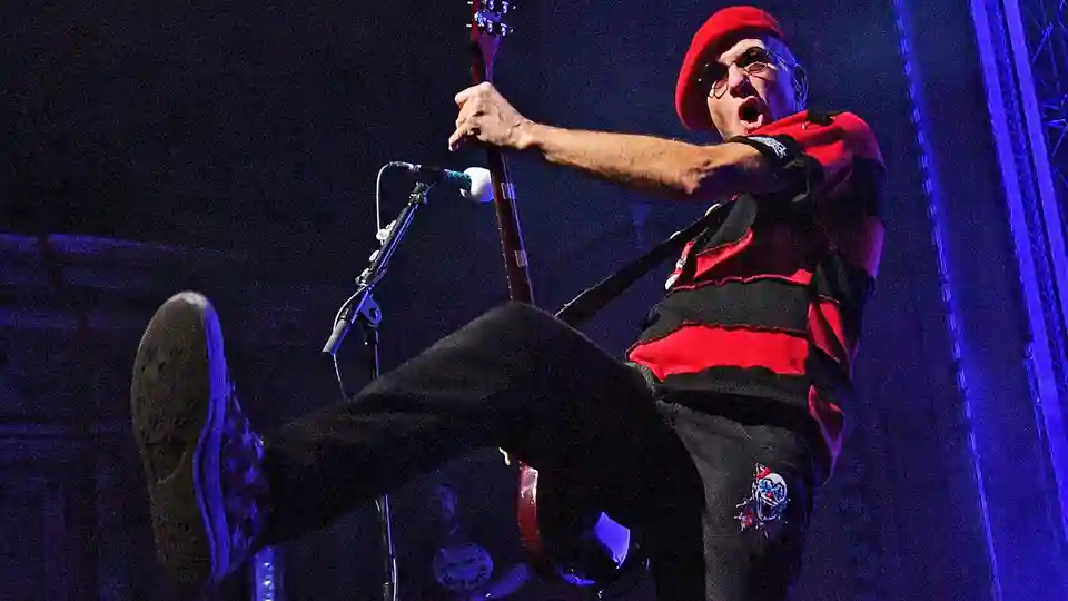 Captain Sensible dezvăluie preferințele sale pentru muzica progresivă din anii '70