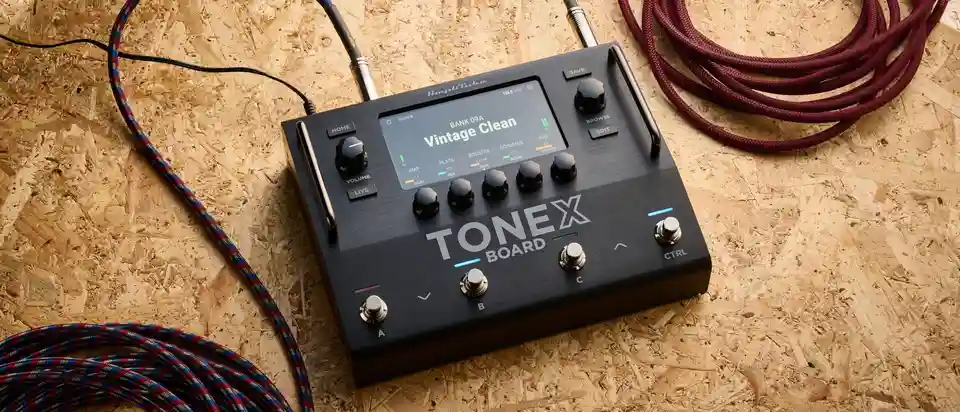 Recenzie IK Multimedia Tonex Board: o unitate de efecte complexă și robustă