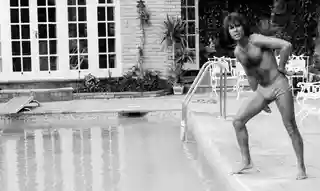 Cliff Richard lansează un nou album de coveruri intitulat Only Number Ones