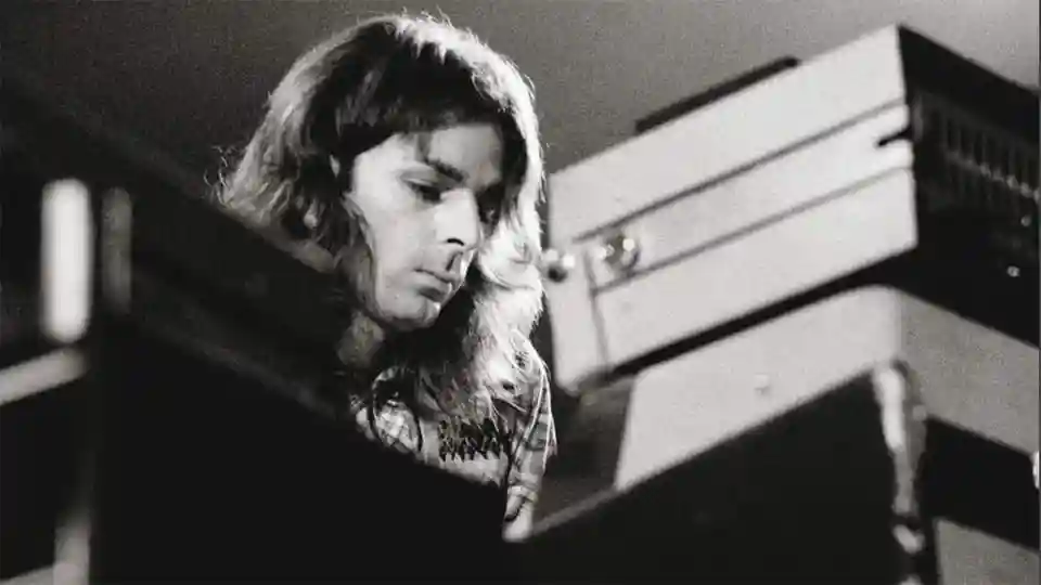 Analiza activității solo a claviaturistului Pink Floyd, Richard Wright