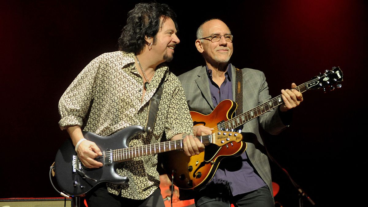 Steve Lukather reînvie albumul de Crăciun SantaMental printr-o nouă lansare