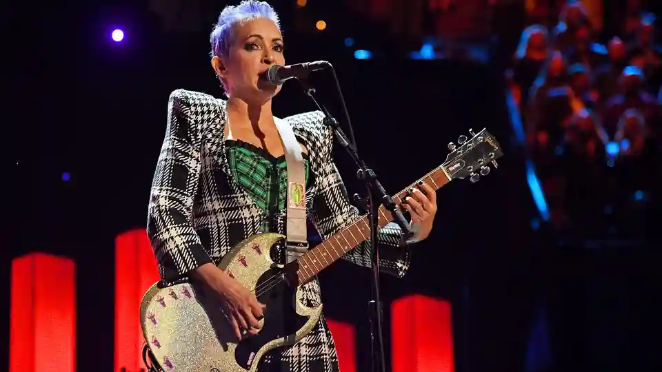 Jane Wiedlin despre cariera sa, cartea autobiografică și noul album de coveruri