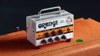Recenzie amplificator Orange Baby Terror: o unitate solid-state compactă și versatilă