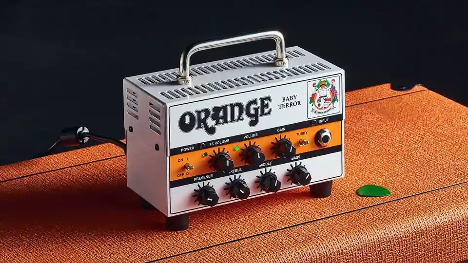 Recenzie amplificator Orange Baby Terror: o unitate solid-state compactă și versatilă