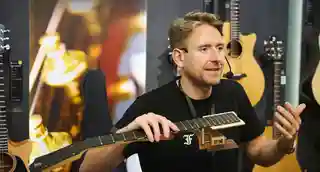 Petr Furch despre inovația în construcția chitarelor acustice la 45 de ani de Furch