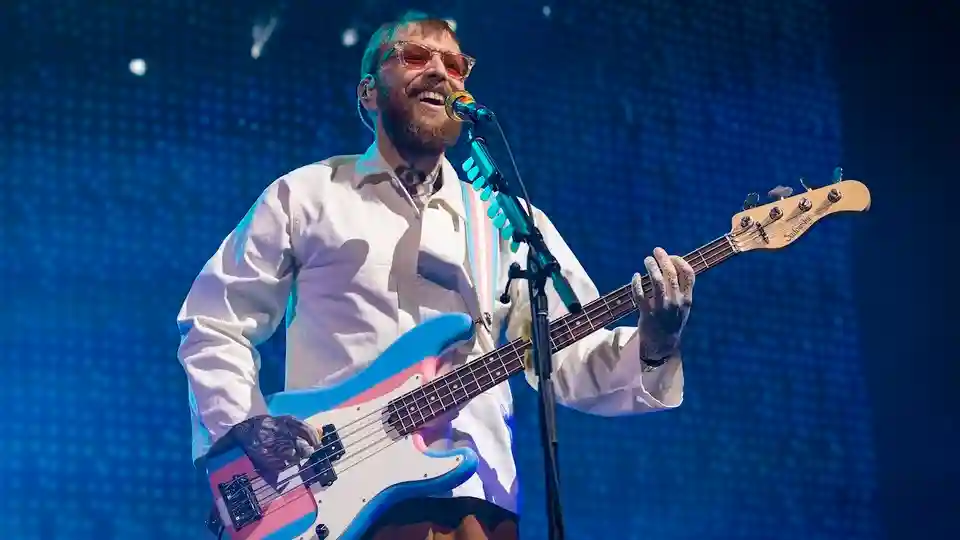 Ben McKee despre decizia de a părăsi Berklee pentru a se alătura trupei Imagine Dragons