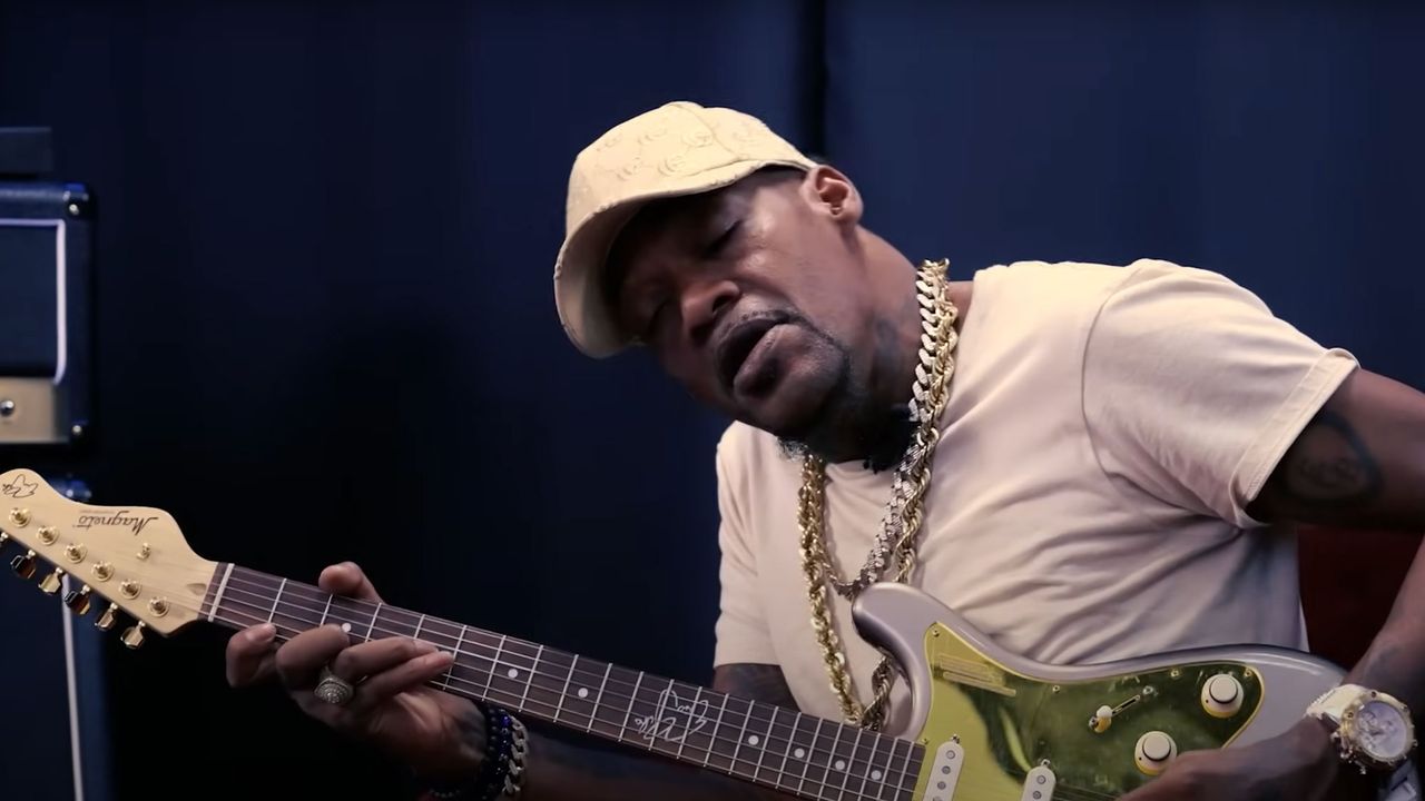 Eric Gales explică abordarea sa unică asupra chitarei și importanța blues-ului