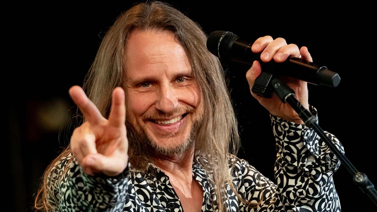 Jon Davison (Yes) vorbește despre influențele muzicale și legătura cu familia lui John Lodge