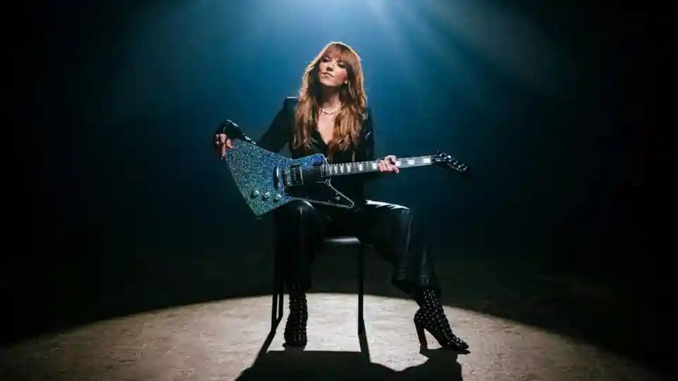 Lzzy Hale de la Halestorm prezintă cinci albume esențiale pentru chitară