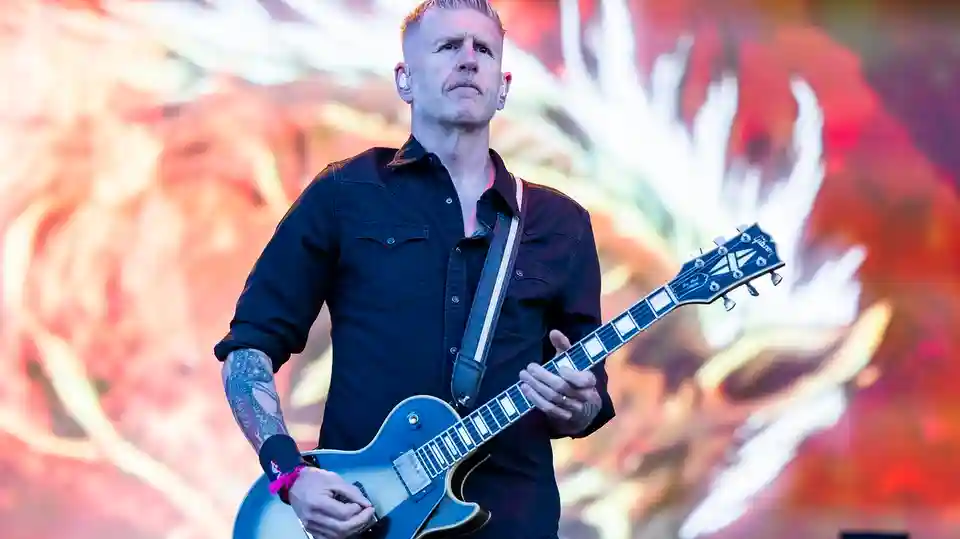 Bill Kelliher explică pasiunea trupei Mastodon pentru chitările Silverburst
