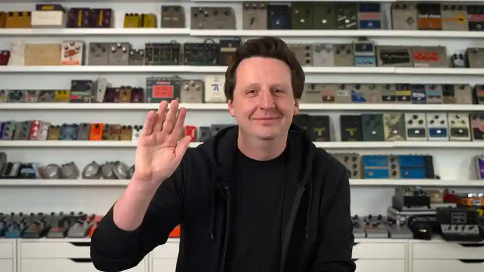 Josh Scott (JHS Pedals) pune la vânzare o colecție impresionantă de echipamente pe Reverb