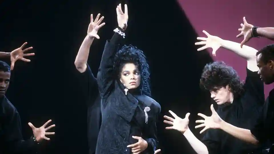 Janet Jackson aniversează 40 de ani de la lansarea albumului Control printr-un concert