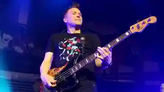 John Feldmann discută despre procesul de producție al albumului California al trupei Blink-182