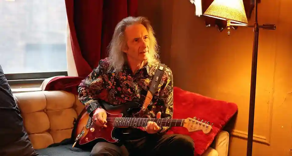 Lenny Kaye explică preferința pentru utilizarea exclusivă a dozei din mijloc