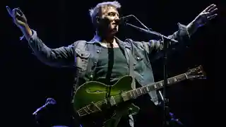 Josh Homme despre muzicienii care cântă la petreceri și amintirea cu Harry Dean Stanton