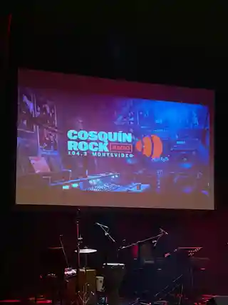 Programarea Cosquín Rock Radio în Uruguay și lansarea competiției Pre-Cosquín