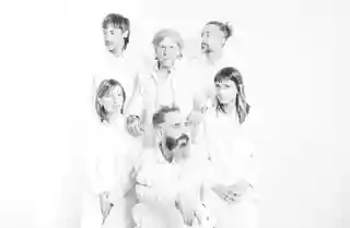 Trupa FILO lansează piesa „Desenfoque” în colaborare cu Gabriel Peluffo