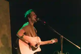 Bruno Roth prezintă albumul „Vengo del Sur” la Magnolio Sala