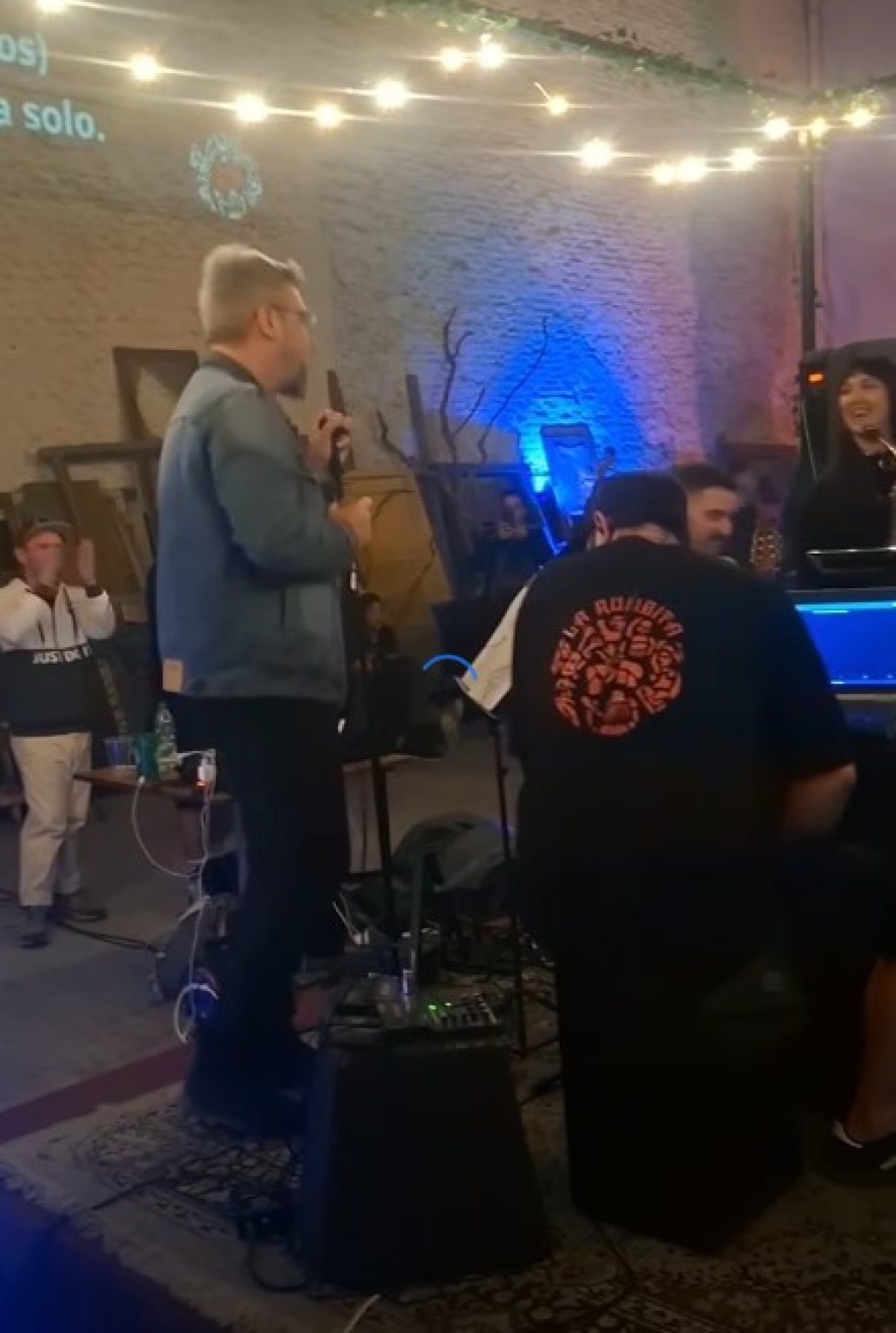 La Rumbita a susținut un concert tribut dedicat trupei Los Redondos la La Casona de Mauá