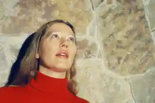 Julia Jacklin lansează piesa „The Hardest Thing” de pe viitorul album „The Gem”