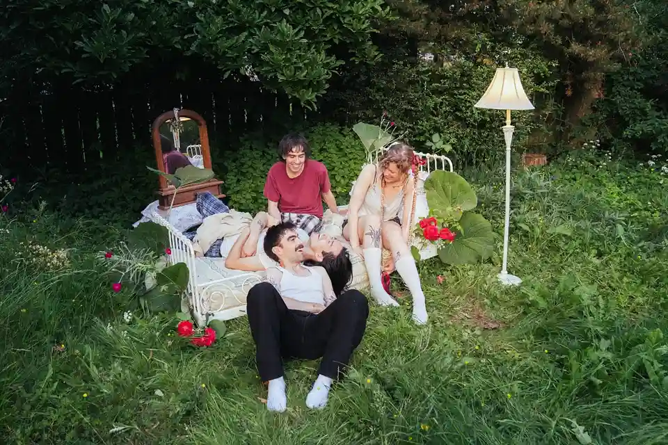 Recenzie pentru cele mai noi lansări indie: Drum Tower, Florence Road și alții