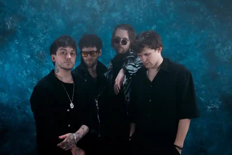 HRTLSS anunță noul EP „The Devil On My Shoulder”