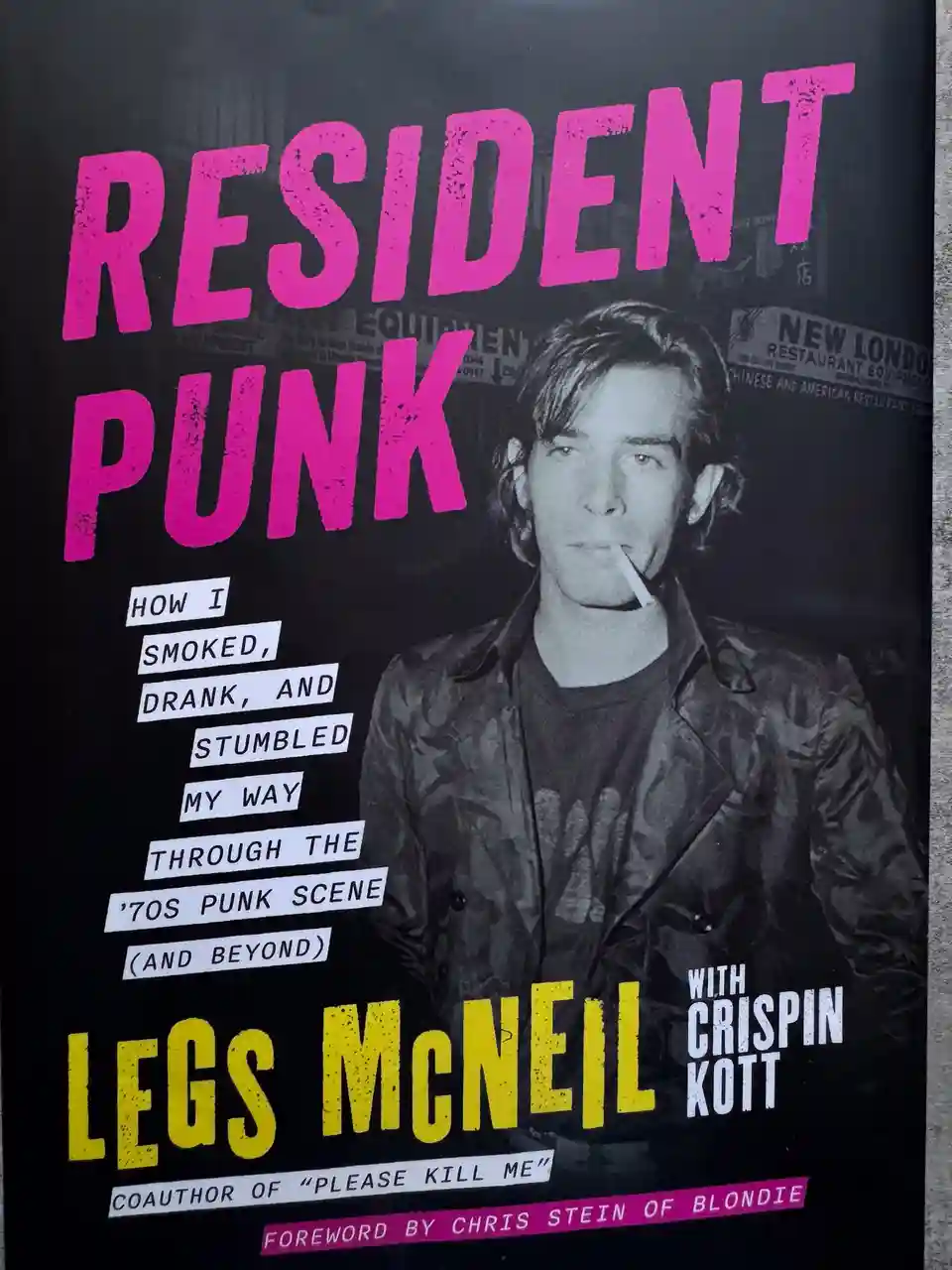 Recenzie pentru memoriile „Resident Punk” scrise de Legs McNeil
