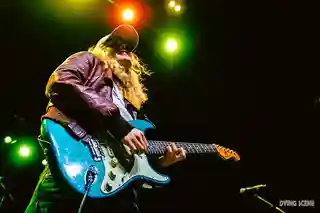 Lambrini Girls a concertat la Chicago și pregătește lansarea albumului „No Refunds”