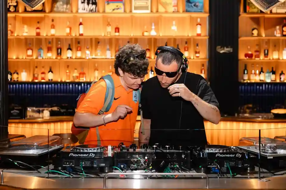 Prima ediție a festivalului Stray Lights a avut loc la Control Club din București
