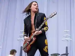 Jake Kiszka (Greta Van Fleet) despre importanța chitarei în procesul său creativ