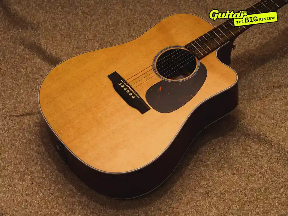 Recenzie chitară acustică Martin Road Series DC-13E Modern