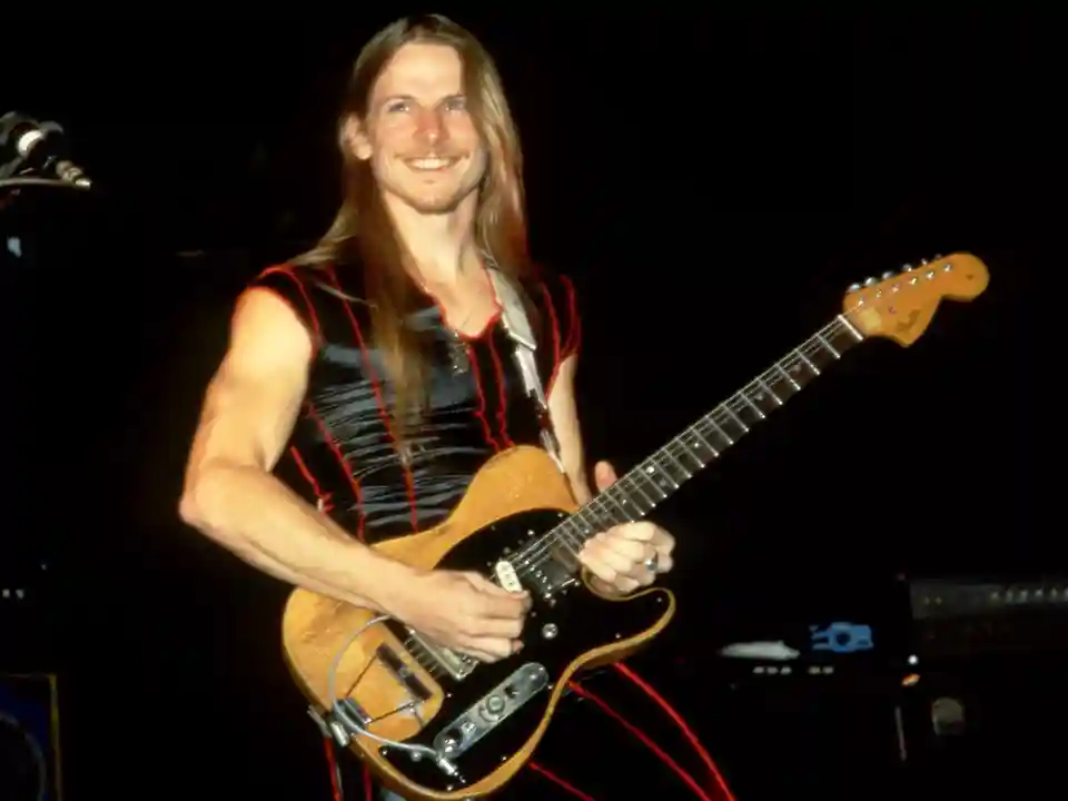 Steve Morse povestește cum influența MTV l-a determinat aproape să renunțe la muzică