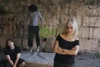 Deux Visages lansează single-ul Pixelate și anunță albumul de debut Call It Goodbye