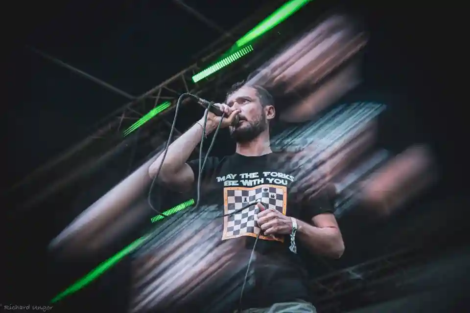 Trupa Markoláb a lansat videoclipul pentru piesa Csángó